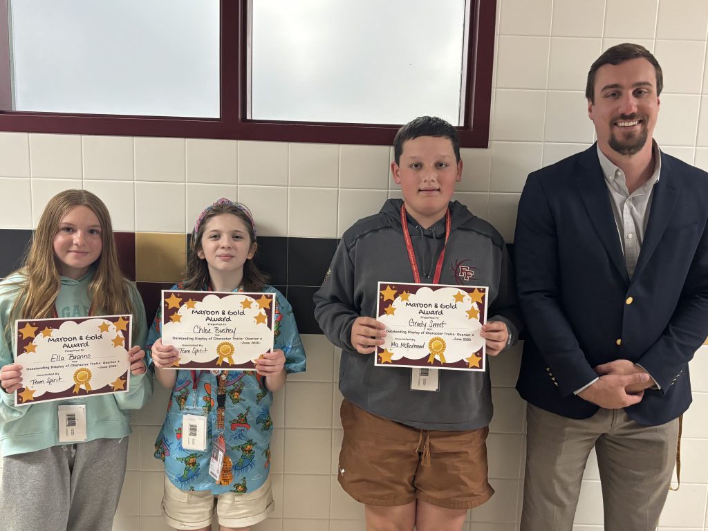 Seventh-grade recipients: Ella Buanno, Chloe Bushey, Grady Sweet.